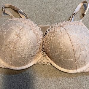 VERY SEXY
Bombshell Add-2-Cups Shine Strap Lace Push-Up Bra